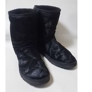 アグ(UGG)の
限定超希少ハラコ!アグUGG高級ムートンブーツ人気黒!27.5cm入手困難!
(ブーツ)