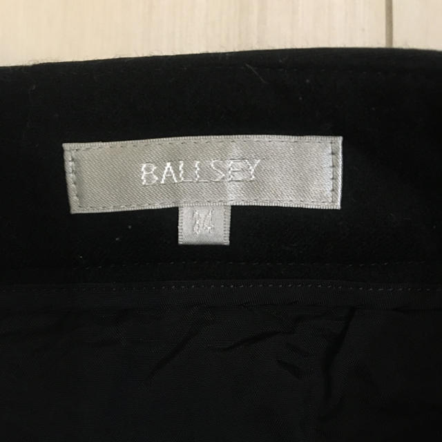 Ballsey(ボールジィ)のトゥモローランド✩ BALLSEY ✩ ウールパンツ✩黒　ブラック　美品 レディースのパンツ(クロップドパンツ)の商品写真