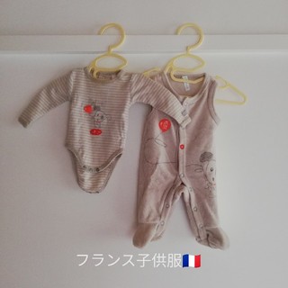 フランス子供服🇫🇷足付きロンパース　セット服(カバーオール)