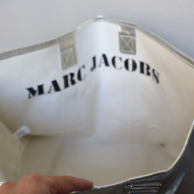 MARC BY MARC JACOBS(マークバイマークジェイコブス)のブルート様専用MARC BY MARC JACOBS リバーシブ メンズのバッグ(トートバッグ)の商品写真