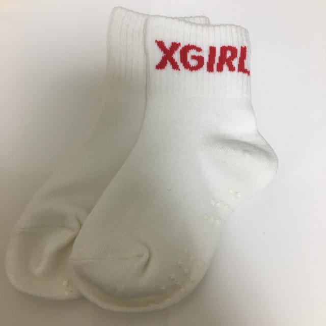 X-girl(エックスガール)の新品☆X-girl  キッズ　靴下　ソックス キッズ/ベビー/マタニティのこども用ファッション小物(靴下/タイツ)の商品写真