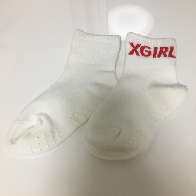 X-girl(エックスガール)の新品☆X-girl  キッズ　靴下　ソックス キッズ/ベビー/マタニティのこども用ファッション小物(靴下/タイツ)の商品写真