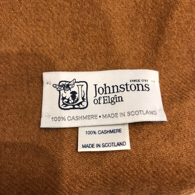 TOMORROWLAND(トゥモローランド)のジョンストンズ　正規品　ダークキャメル レディースのファッション小物(ストール/パシュミナ)の商品写真