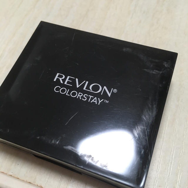 REVLON(レブロン)のレブロン カラーステイ UVパウダー ファンデーション コスメ/美容のベースメイク/化粧品(ファンデーション)の商品写真