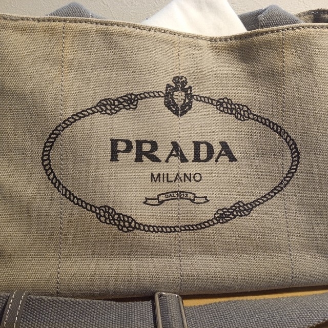 PRADA(プラダ)のPRADA カナパ グレー レディースのバッグ(トートバッグ)の商品写真