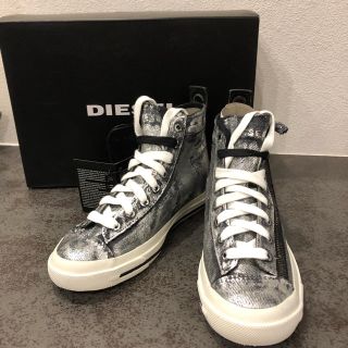 ディーゼル(DIESEL)の新品未使用☆ DIESELハイカットスニーカー シルバー 24cm(37)(スニーカー)