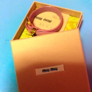 ミュウミュウ(miumiu)のmiu miu ブレスレット♡♡正規品(ブレスレット/バングル)