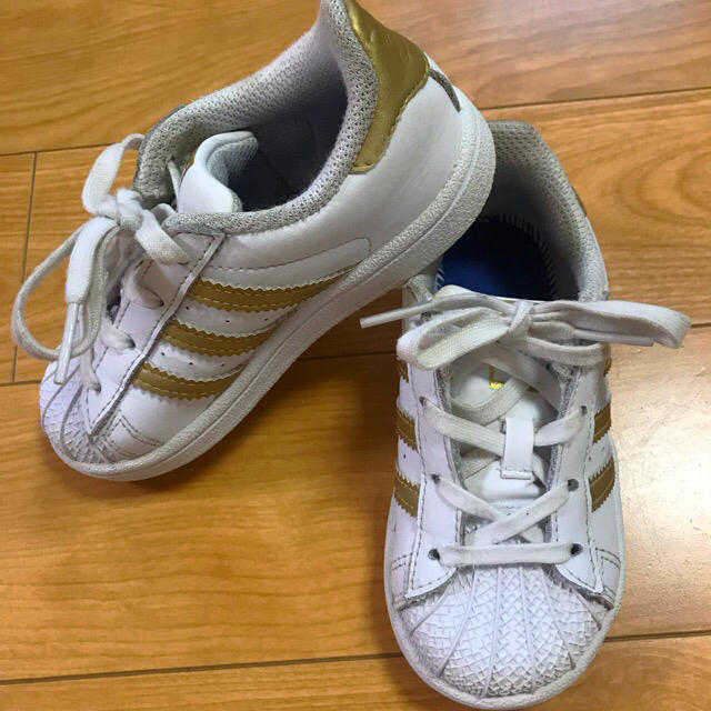 adidas(アディダス)のadidas スニーカー super star 14.5 キッズ/ベビー/マタニティのベビー靴/シューズ(~14cm)(スニーカー)の商品写真