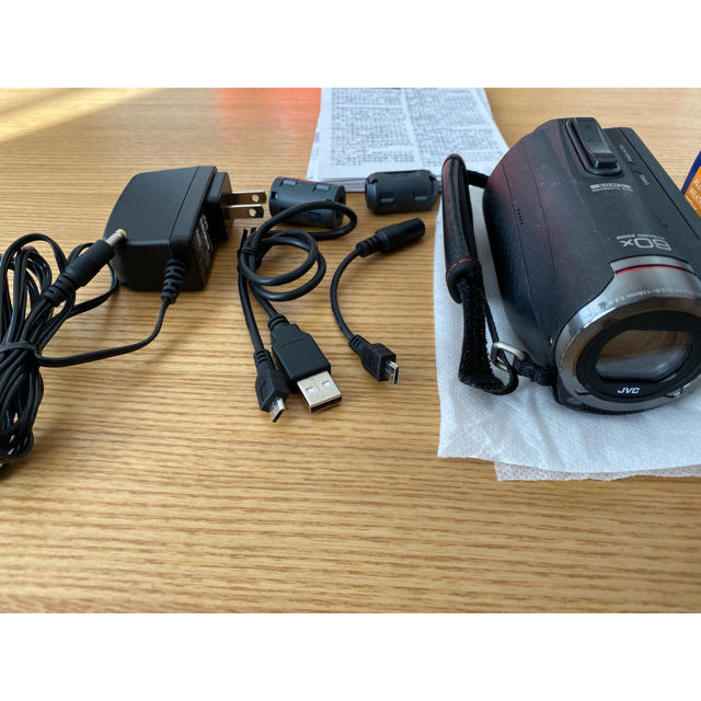 KENWOOD(ケンウッド)の値下げ JVC ビデオカメラ GZ-RX500 スマホ/家電/カメラのカメラ(ビデオカメラ)の商品写真