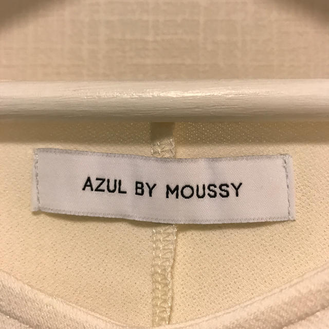 AQUANAUTIC(アクアノウティック)のカットソー M  オフホワイト AZUL by moussy レディースのトップス(カットソー(半袖/袖なし))の商品写真