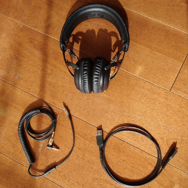 Marshall MID bluetooth スマホ/家電/カメラのオーディオ機器(ヘッドフォン/イヤフォン)の商品写真