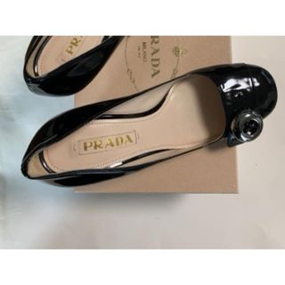 プラダ(PRADA)のPRADAプラダ　パンプス黒エナメル中古サイズ36ハーフ約23.5cm(ハイヒール/パンプス)