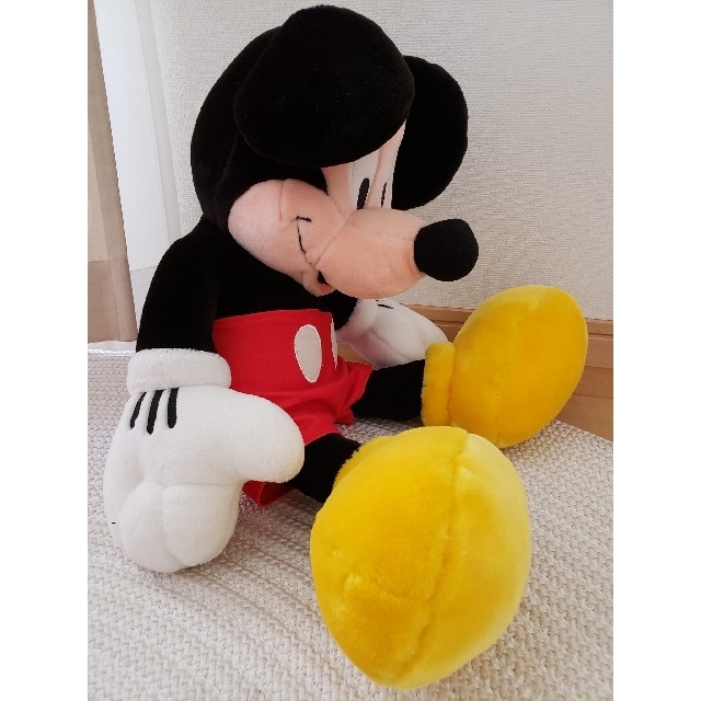 ミッキーマウス(ミッキーマウス)のミッキー ぬいぐるみ&😁オマケ　クッション付き🐭 ( ´∀｀ )b☝️ エンタメ/ホビーのおもちゃ/ぬいぐるみ(ぬいぐるみ)の商品写真