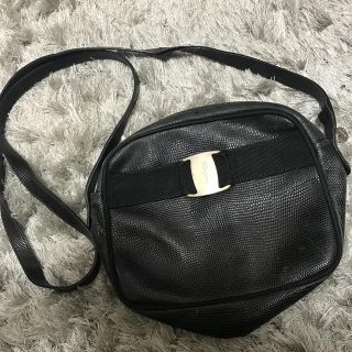 フェラガモ(Ferragamo)のフェラガモ　ショルダーバッグ 訳あり(ショルダーバッグ)