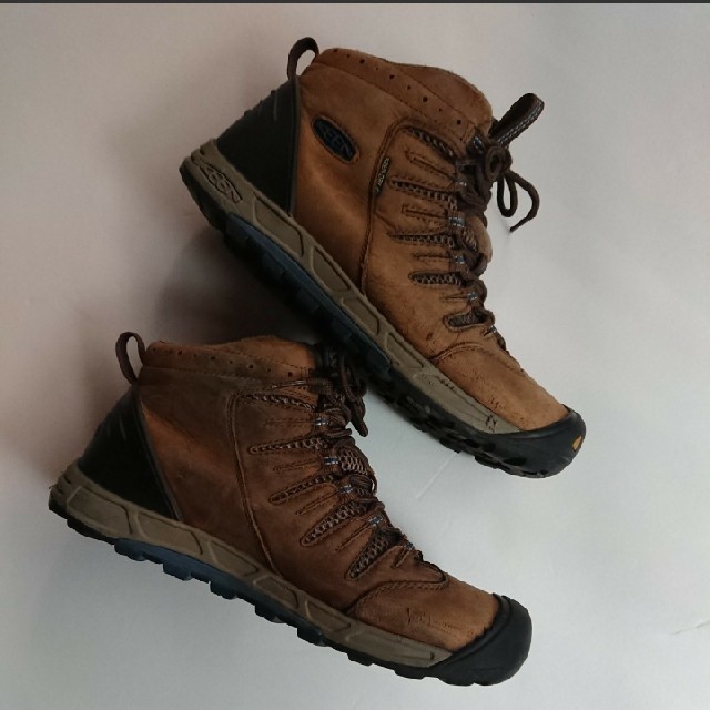 KEEN(キーン)のKEEN キーン トレッキング ブーツ シューズ 防水透湿 スポーツ/アウトドアのアウトドア(登山用品)の商品写真