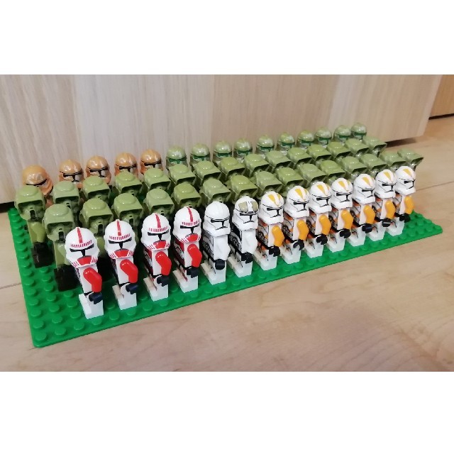 Lego(レゴ)のarsenal bird様専用　トルーパー58体セット　レゴ　スターウォーズ キッズ/ベビー/マタニティのおもちゃ(知育玩具)の商品写真