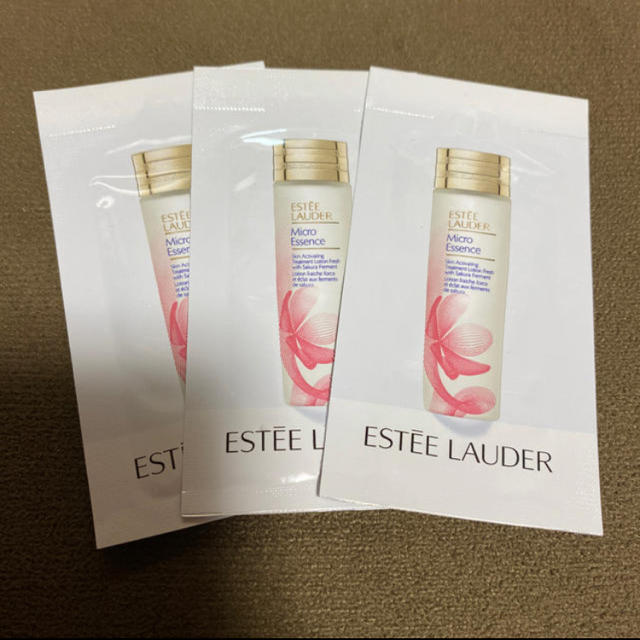 Estee Lauder(エスティローダー)のエスティローダー  化粧水　３包 コスメ/美容のスキンケア/基礎化粧品(化粧水/ローション)の商品写真