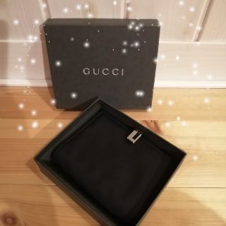 Gucci - 正規❰グッチ❱手帳土日限定セール‼️の通販