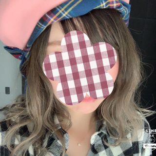 ナバーナウィッグ(NAVANA WIG)の医療用ウイッグ グレーアッシュ(ロングカール)