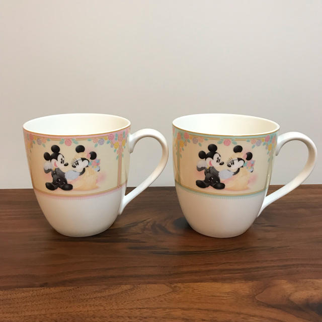 NARUMI(ナルミ)のDisney ペアマグカップ インテリア/住まい/日用品のキッチン/食器(グラス/カップ)の商品写真