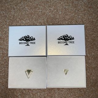 エム(M)のBECOME TREE ピアス(ピアス(両耳用))