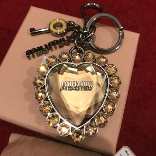 miumiu - miu miu ミュウミュウ キーホルダー ハート 新品 未使用 箱