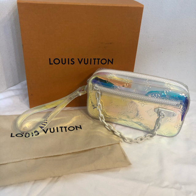 LOUIS VUITTON(ルイヴィトン)のLouis Vuitton ポシェット　ヴォルガ　プリズム 19FW  メンズのバッグ(セカンドバッグ/クラッチバッグ)の商品写真