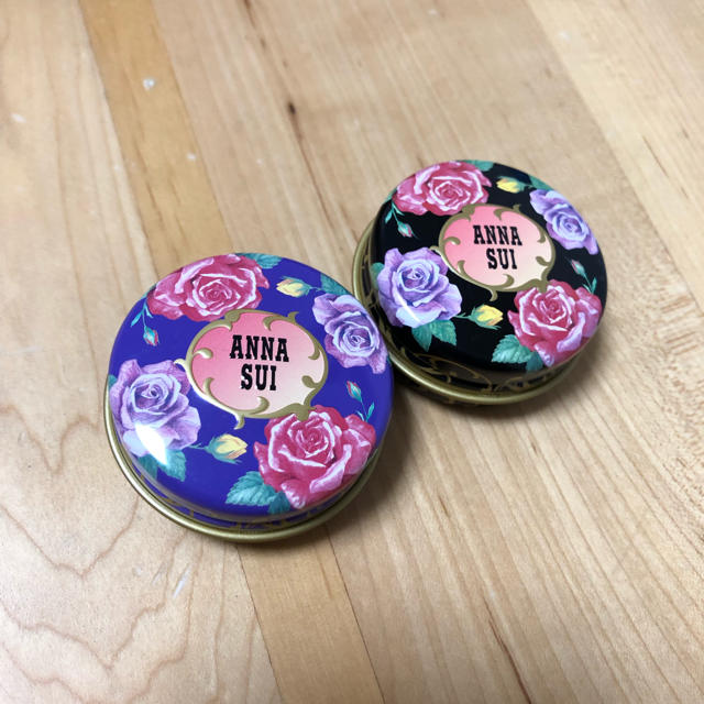 ANNA SUI(アナスイ)のANNA SUI リップバーム2個セット コスメ/美容のスキンケア/基礎化粧品(リップケア/リップクリーム)の商品写真