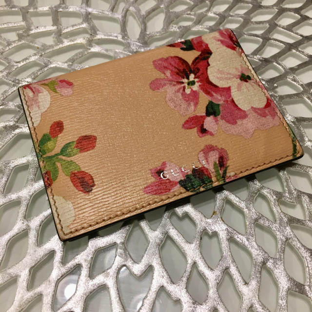 Gucci - 美品！グッチ GUCCI ブルームス パスケースの通販 by マイ's shop