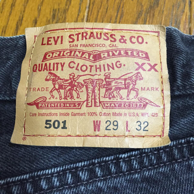 Levi's(リーバイス)のアメリカ製 ヴィンテージ リーバイス501 ブラック デニム レディースのパンツ(デニム/ジーンズ)の商品写真