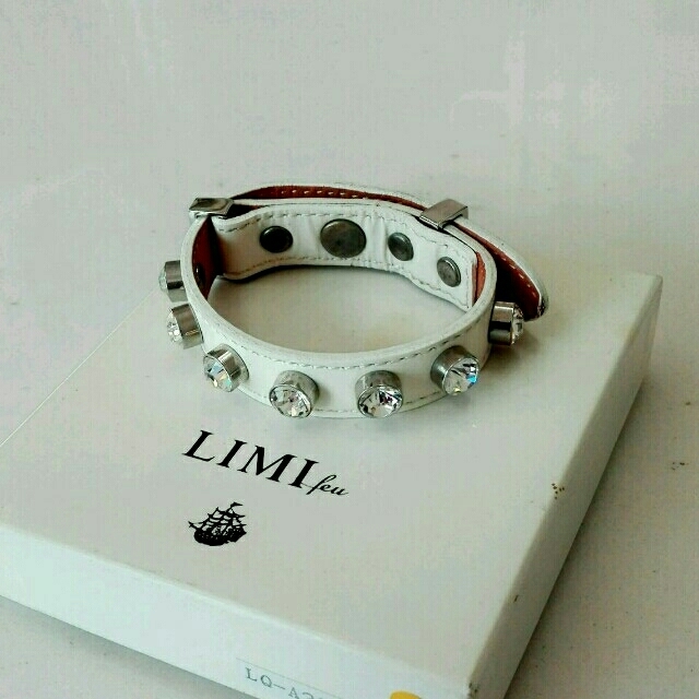 LIMI FEU　シルバーバングル