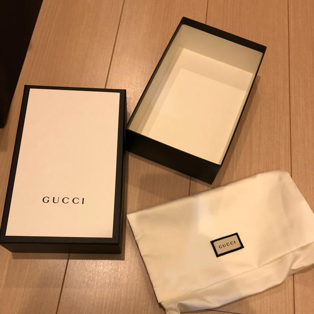 人気ブランド新作豊富 GUCCI 袋 箱 財布袋