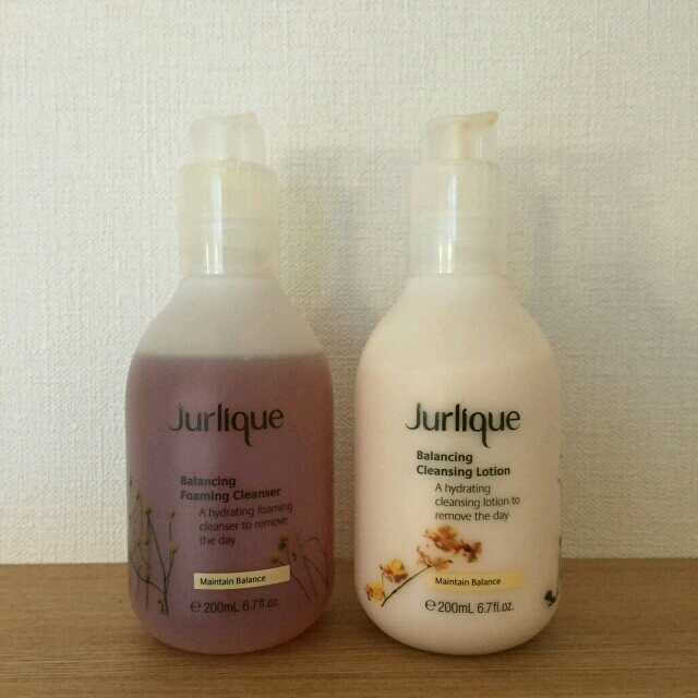 Jurlique(ジュリーク)の★専用★Jurlique 洗顔フォーム♡ コスメ/美容のスキンケア/基礎化粧品(洗顔料)の商品写真