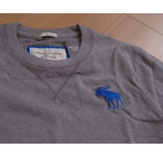 アバクロンビーアンドフィッチ(Abercrombie&Fitch)のAbercrombie&Fitch 新品未使用 メンズ Sサイズ スウェット(Tシャツ/カットソー(七分/長袖))