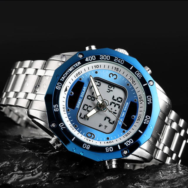 ソーラーパワー 高級デジアナ お洒落なデュアルディスプレイ搭載 メンズ腕時計③ メンズの時計(腕時計(デジタル))の商品写真