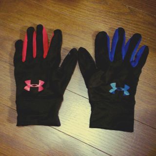 アンダーアーマー(UNDER ARMOUR)のグローブ(陸上競技)