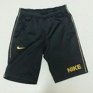 ナイキ(NIKE)のNIKE　ハーフパンツ(ハーフパンツ)