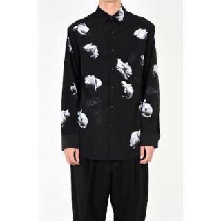 ラッドミュージシャン(LAD MUSICIAN)のラッドミュージシャン 18aw スタンダード シャツ ローズ 花柄 未使用に近い(シャツ)