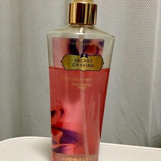 ヴィクトリアズシークレット(Victoria's Secret)のビクトリアシークレット　廃盤品　ボディミスト　ピンク(香水(女性用))