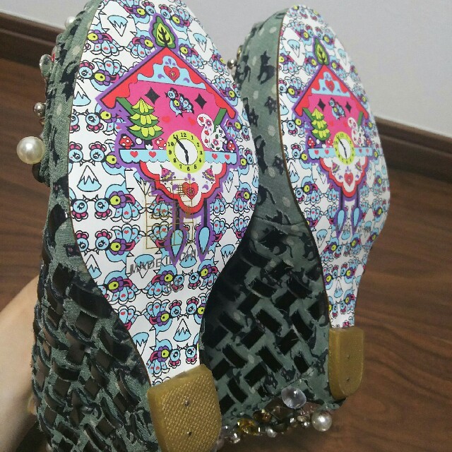 【新品】Irregular Choice イレギュラーチョイス パンプス 38 レディースの靴/シューズ(ハイヒール/パンプス)の商品写真