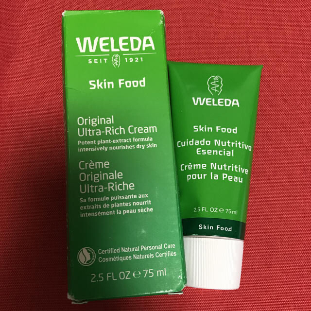 WELEDA(ヴェレダ)の☆きゅぴ様専用☆WELEDA skin food コスメ/美容のボディケア(ハンドクリーム)の商品写真