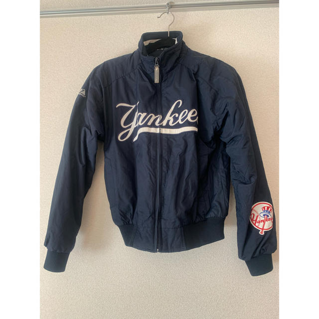 Majestic(マジェスティック)のNew York Yankees ナイロンフリースジャケット　マジェスティク製 メンズのジャケット/アウター(スタジャン)の商品写真