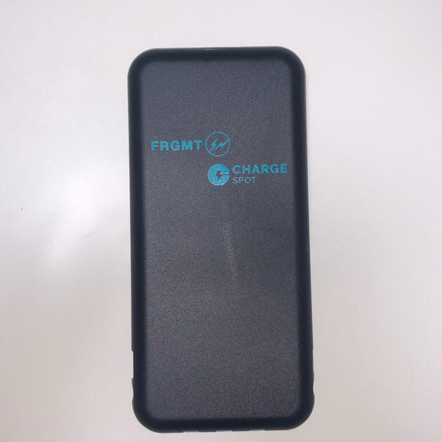 います】 FRAGMENT - ChargeSPOT fragmentdesign コラボバッテリーの ...