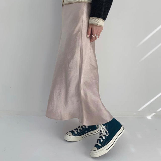 EDIT.FOR LULU(エディットフォールル)のnugu …bisou…radiance satin skirt 🐼♥︎〜２月 レディースのスカート(ロングスカート)の商品写真