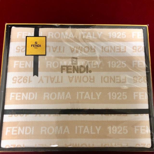 FENDI(フェンディ)の新品 フェンディ ジャガードシーツ インテリア/住まい/日用品の寝具(シーツ/カバー)の商品写真