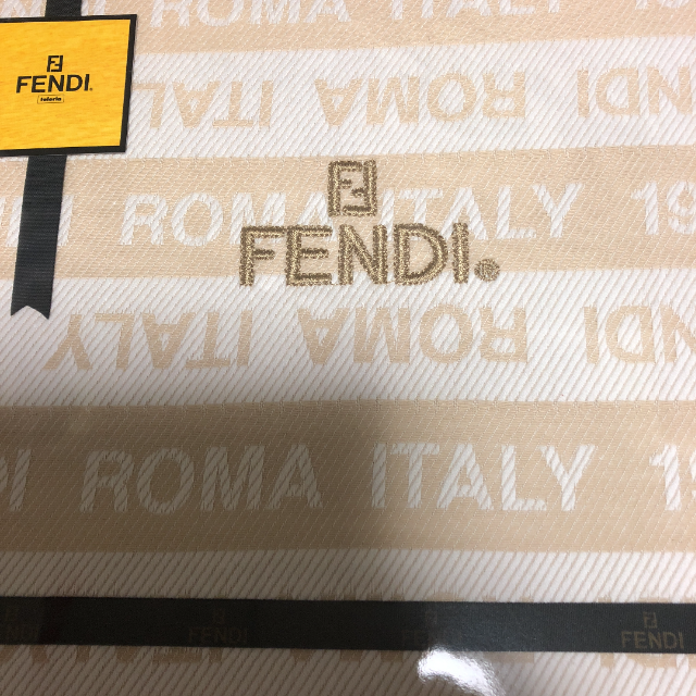 FENDI(フェンディ)の新品 フェンディ ジャガードシーツ インテリア/住まい/日用品の寝具(シーツ/カバー)の商品写真