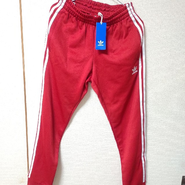 adidas originals トラックパンツ