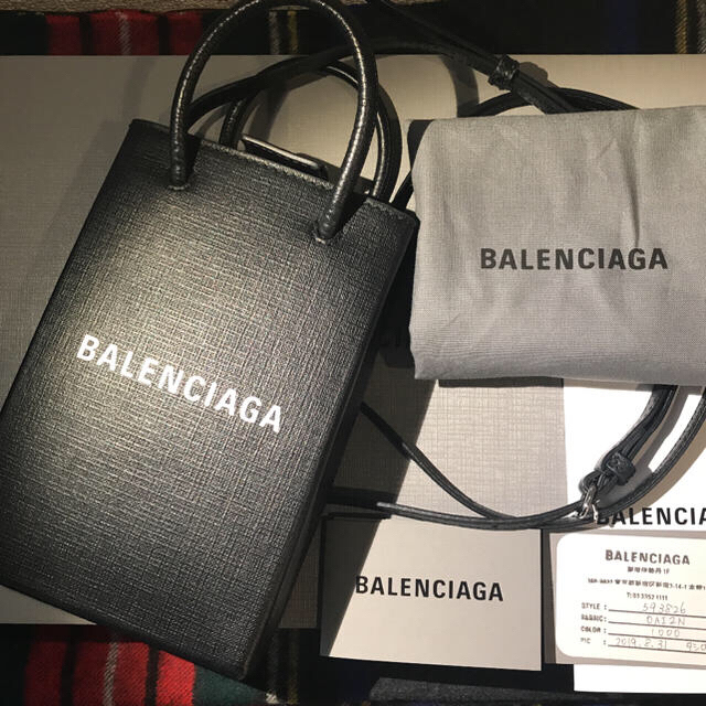 日本人気超絶の Balenciaga - 伊勢丹新宿店 バレンシアガフォン