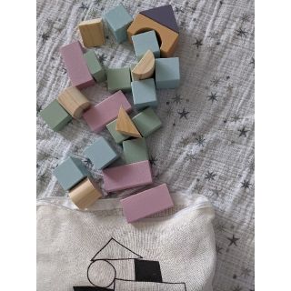 ザラキッズ(ZARA KIDS)のaiqo様　nico歯固め　ソストレーネグレーネ　ウッドブロック　つみき(知育玩具)