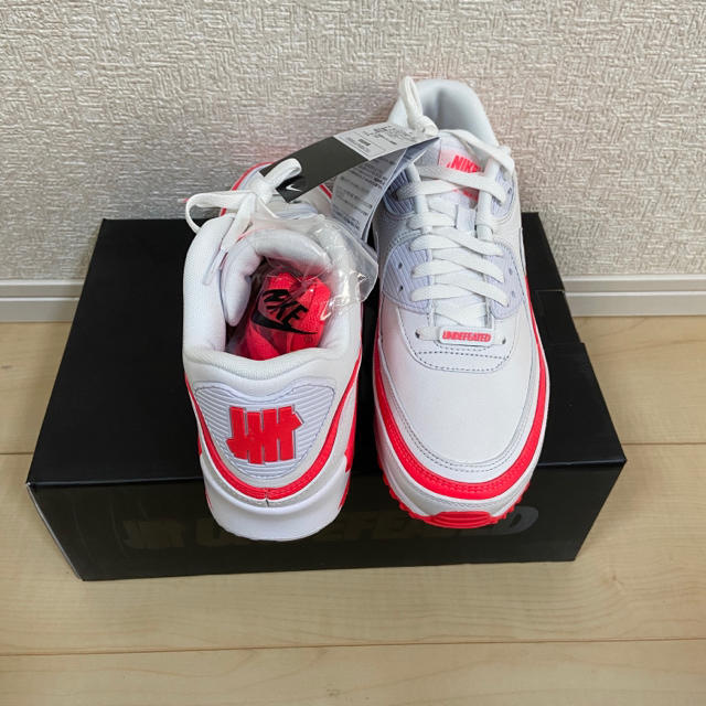 NIKE(ナイキ)のUNDEFEATED×NIKE AIR MAX 90 27.5cm メンズの靴/シューズ(スニーカー)の商品写真